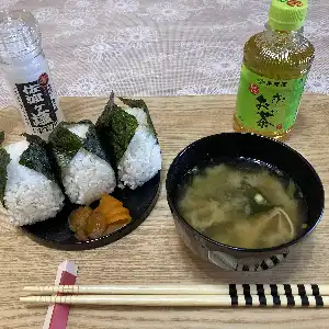 朝食おにぎり体験